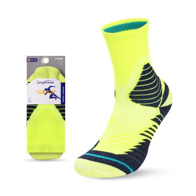 China High Quality Durable QUICK DRY Using Various Youth Logo Basketball Socks For Men Custom Made for sale