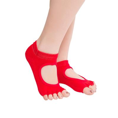 China Ladies Fitness Athletic Loose Indoor Sport Ankle Boots Calcetines Women's Yoga Socks Open Toe Rubber Gel Non Slip Girl for sale