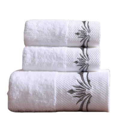 China Cheap QUICK DRY factory custom luxury bath towel hotel 100% cotton dry off towels wholesale for sale