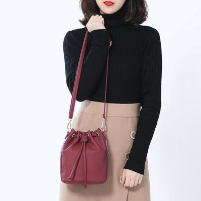 China Fashion Korean Style Ladies Handbag Fashion PU Leather Drawstring Bucket Bag Women Shoulder Cross Body Bag for sale