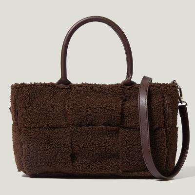 China New 2021 Single Shoulder Woolen Knitted Women's Knitted Tote Bag Fashion Handbag Retro Handbag Messenger Bag for sale