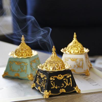 China Exquisite Middle Eastern Arabian Retro style aromatherapy burner Metal Incense holder Aroma Diffuser Desktop incense Burner for sale