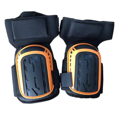 Cina Comfortable breathe freely comfortable breathe freely outdoor sports garden CE LEVEL 2 adjustable knee protector for adults in vendita