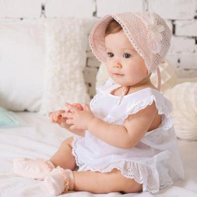 China Checked Infant Lace Hat 2021 White Cotton Hood Chic Baby Hat for sale