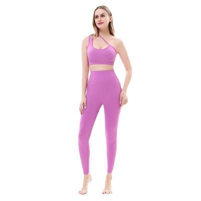 China New European Seamless QUICK DRY Women's Yoga Suit Two-piece Hot Selling Pattern S-007 Sports Running Outdoor Tight Fitness Exercise for sale