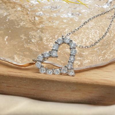 China 10k 14k White Gold Moissanite 14k Paston Fashionable Female Chain Jewelry Clavicle Chain Solid Heart Shaped Pendant Gifts For Women for sale