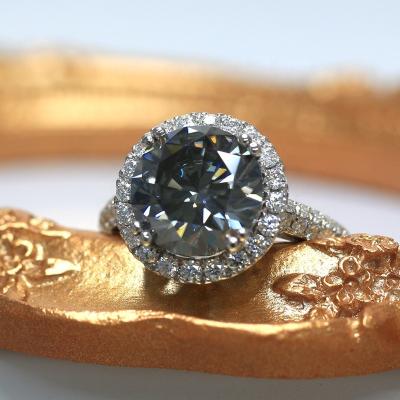 China 10k/14k/18k Solid Gold Ring 11mm 5ct Gray Color Round Moissanite Diamond Luxury Custom Engagement Ring With Halo for sale