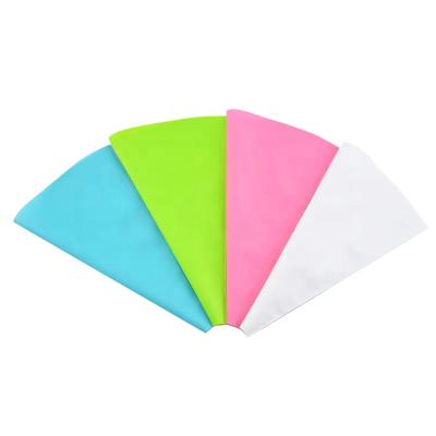 China Sustainable Wholesale White/Pink/Blue/Green EVA Pastry Bags Icing Cream Piping Bag for sale