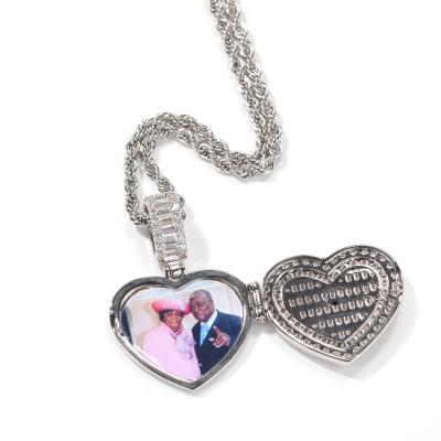 China Silver Zircon Jewelry Necklace Photo Hip Hop Heart Pendant Necklace Durable Bling Bling Custom Pendant for sale