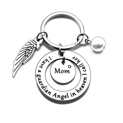 China Metal Mothers Day Gift Key Chain For Grandma Mom Mother Her From Daughter And Son I Love You To The Moon And Back Key Chain Ring for sale