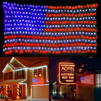 China 110V Waterproof Outdoor USA Flag LED Net Lights American Flag String 390 LED American Flag String Lights for Yard, Garden Decoration for sale