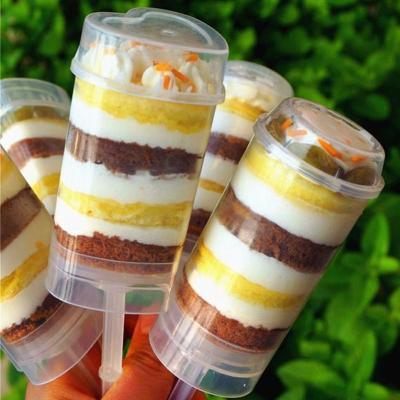 China New Sustainable Easy Push Transparent Container Baking Roll Plastic Ice Cream Round Shape Cakes Molds Set for sale