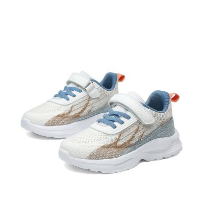 China MD OEM CUSTOMIZATION Cheap Walking Style new fashion mesh upper breathable sneakers football sports shoes for sale