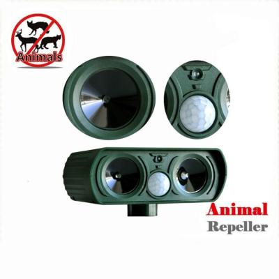 China Viable Ultrasonic Solar Powered Outdoor Garden PIR Scarer Deterrent Animal Pest Repeller Repellers for sale