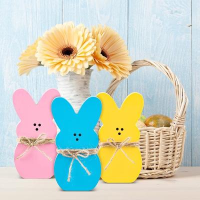 China Wooden Sign Wooden Rose 3Pcs Blue Yellow Easter Bunny Wooden Table Centerpieces with Jute Rope Bunny Freeform for sale