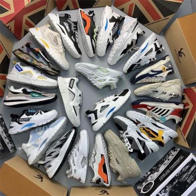 China Wholesale Mixed Type PU Men's Sports Fashion Casual Male Sneakers For Men's Shoes Black Stocks Used Men's Shoes Second for sale