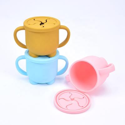 China BPA Free Silicone Fruit Snack Cup BPA Free Baby Kids 2 In 1 Snack Drink Cup Fork Spoon Set With Lid for sale