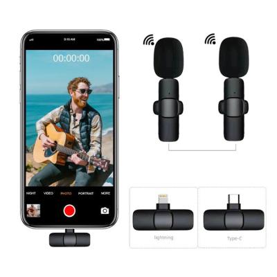 China Lavalier Microphone 2.4g Wireless Microphone Live Streaming Low Latency Mini Microphone for sale