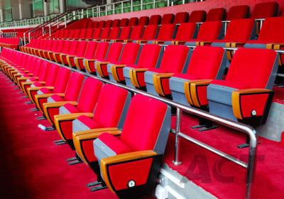 China Enseñe las sillas comerciales del asiento del teatro de Pasillo/del asiento de la audiencia incombustibles en venta