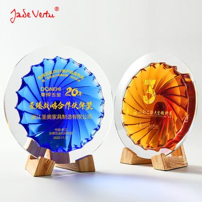 China Original China Patent Colored Chandelier Crystal Award Plate 3D Customized Logo Enterprise Annual Meeting Authorized To Send Associates for sale