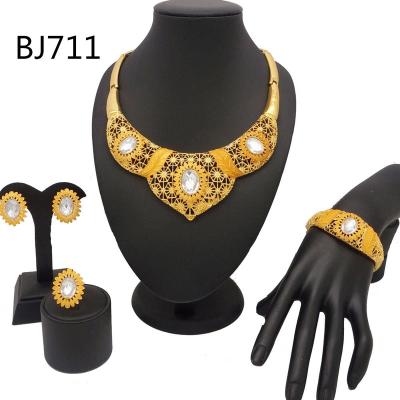 China Hot Sale 2019 Charm Gold Plated High Quality Jewelry Display Set BJ711 for sale