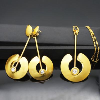 China FASHIONABLE Elegant Women 2 Pcs Dangle Earrings Necklace Sets Simple Gold Plated Bridal Jewelry Sets EP130 for sale