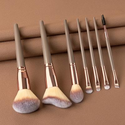 China Angular Blush New Arrival Vegan Private Label 7pcs Makeup Set Brushes With Low Moq Black And Coffee Color Are Available for sale