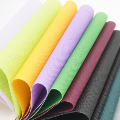 China Waterproof Custom Garment Scratching Breathable PP Spunbond Non Woven Fabric For Manufacturing for sale