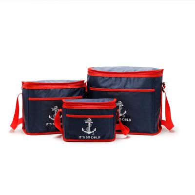 Cina Waterproof Wholesale Custom Reusable Lunch Bag Different Sizes Picnic Cooler Bag in vendita