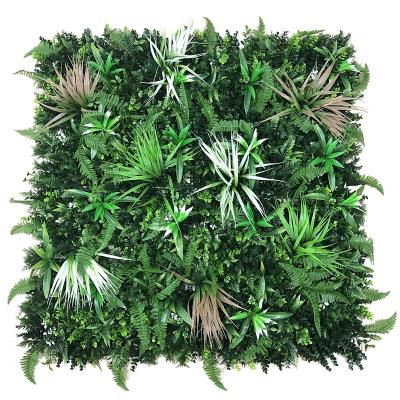 China UV Proof Green Wall Outdoor Hanging Fence DIY Plastic Hedge Wall Backdrop for sale