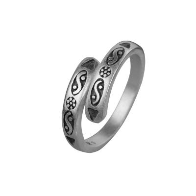 China Classic Lines New Unopened Carved CLASSIC 925 Silver Vintage Thai Silver Trendy Men's And Women's Rings for sale