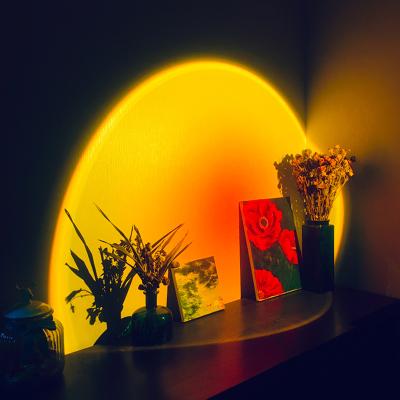 China SUNJET Modern Decoration Sunset Spotlight Lamp Atmosphere Modern Desk Lamp for sale