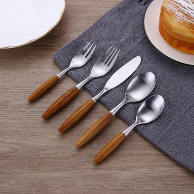 China Sustainable Korean Japanese Wooden 5 Piece Stainless Steel Handle Cutlery Set for sale