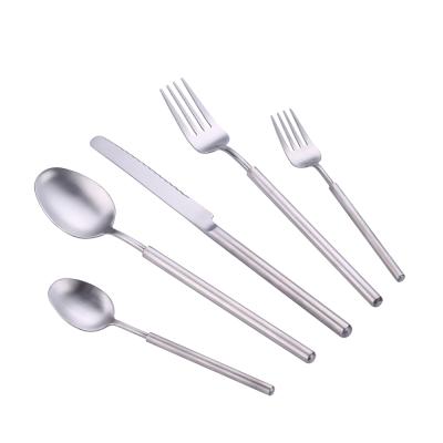 China Viable Stainless Steel Flatware Set Matt Finished Silver Flatware Outdoor Plain for sale