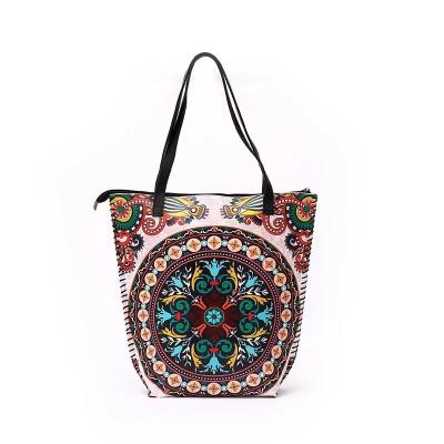 China New PORTABLE ethnic simple fashion quilted bag retro large lady style shoulder shopping bag tote handbag tote bag for sale