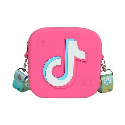 China Fashion in 2021, the new silicone change wallet for lovely kids coin purses for sale