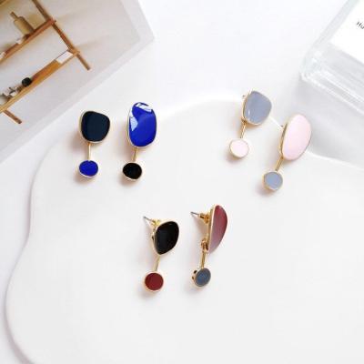 China 2021 CLASSIC Fashion Metal Shape Circle Earrings Woman Custom Jewelry Hard Enamel Earrings for sale