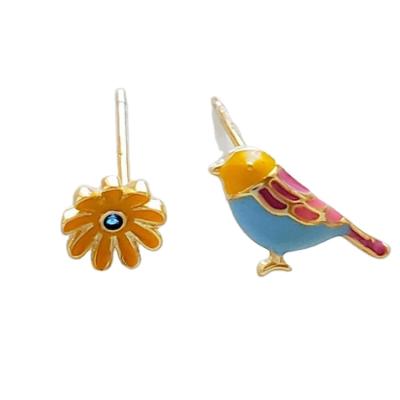 China 2021 CLASSIC Gold Enamel Designer Earring Custom Bird Flower Misfit Stud Earrings For Women Jewelry for sale