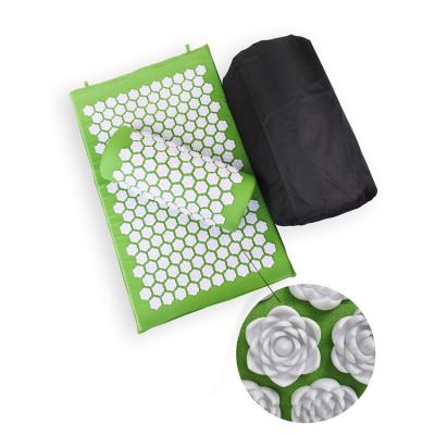 China Fitness Exercise Massager Cushion Massage Yoga Mat Acupressure Therapy Acupressure Mat Set With Nylon Bag for sale