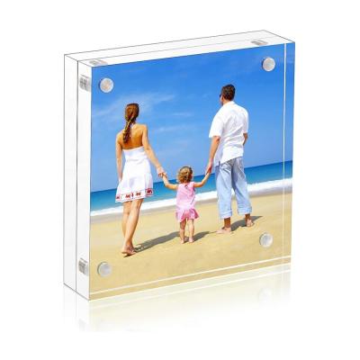 China Home 4x4 Inch Picture Frame Clear Acrylic Double Sided Acrylic Photo Frames for sale