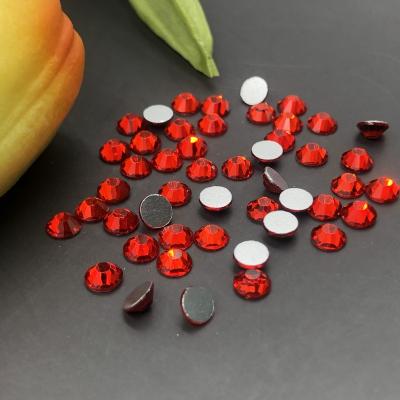 China Wholesale Back Crystal Stones Case Flatback SS3-SS40 Factory Price Silver Aluminum Rhinestone Siam Red Nail Gems Loose for sale