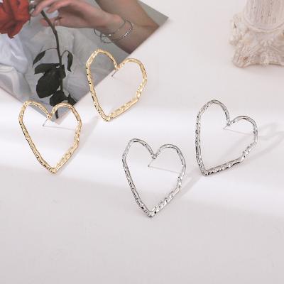 China CLASSIC Silver S925 Needle Earrings and Heart Shape Earring and Stud Earrings for Women for sale