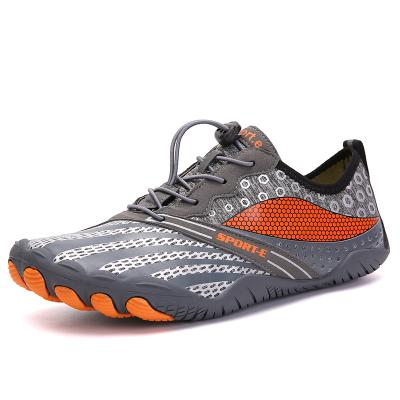 China Anti Slip Men Water Walking Shoes Sport Shoes Neoprene Womens Barefoot for sale