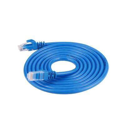 Chine La correction de réseau de 24AWG 26AWG attachent le câble non protégé de correction de Snagless Cat5e à vendre