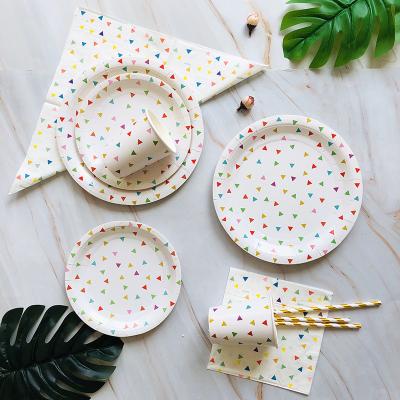 China Disposable New Arrival Print Colorful Triangle Plates Cups Hats Tableware Set Disposable Colorful Tableware For Party Supplies for sale