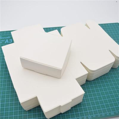 China Factory Stocklot Recyclable Folding Ivory Board Boxes White Paper Cup Package Ivory Board Boxes Recyclable Price HISOA FBB Raw Material for sale