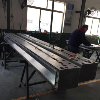 China 3200mm/4200mm Spunbond Dies Steel Extrusion Die (T-DIES) For Polypropylene Polyester Fabrics Spunbond Nonwoven Machine for sale