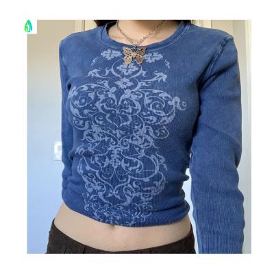 China 2021 Hot Sale Women Breathable Casual Crop Tops Retro Print Round Collar Long Sleeve T-Shirts for sale