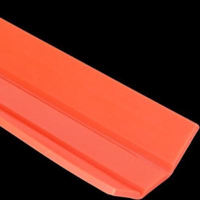 Cina 3D Design Extruded ABS Channel Red ABS Plastic Extrusion Channel Profile del pannello di parete ODM in vendita