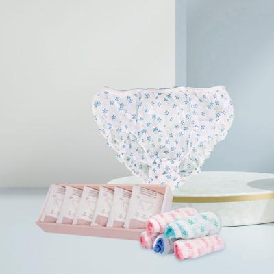 China Breathable One Time Travel Hygiene Printed Breathable Wearable Disposable Briefs For Maternity for sale